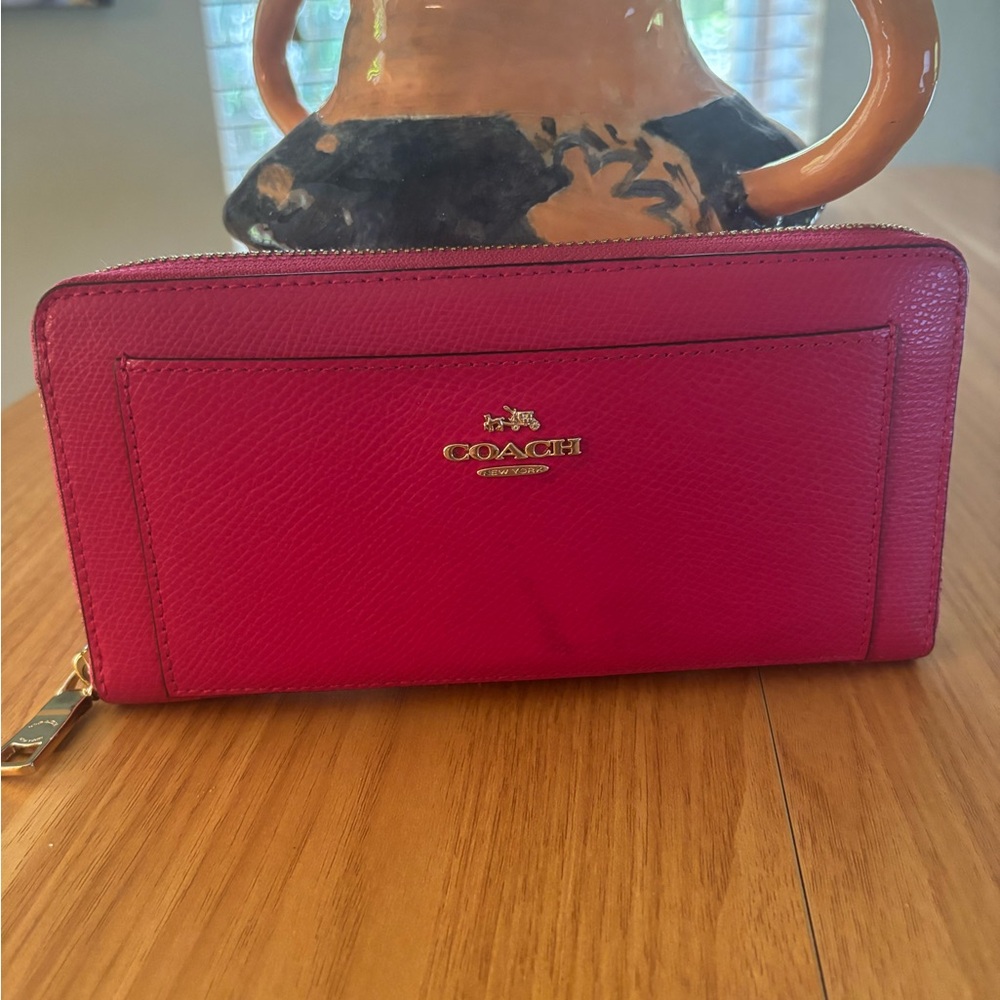 Coach Pink Leather Wallet Gold Hardware